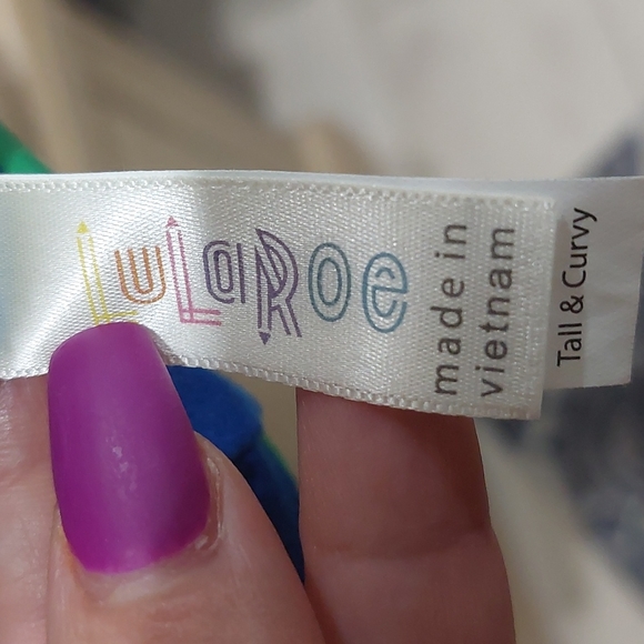 Lularoe Kiwi TC leggings - Picture 2 of 3